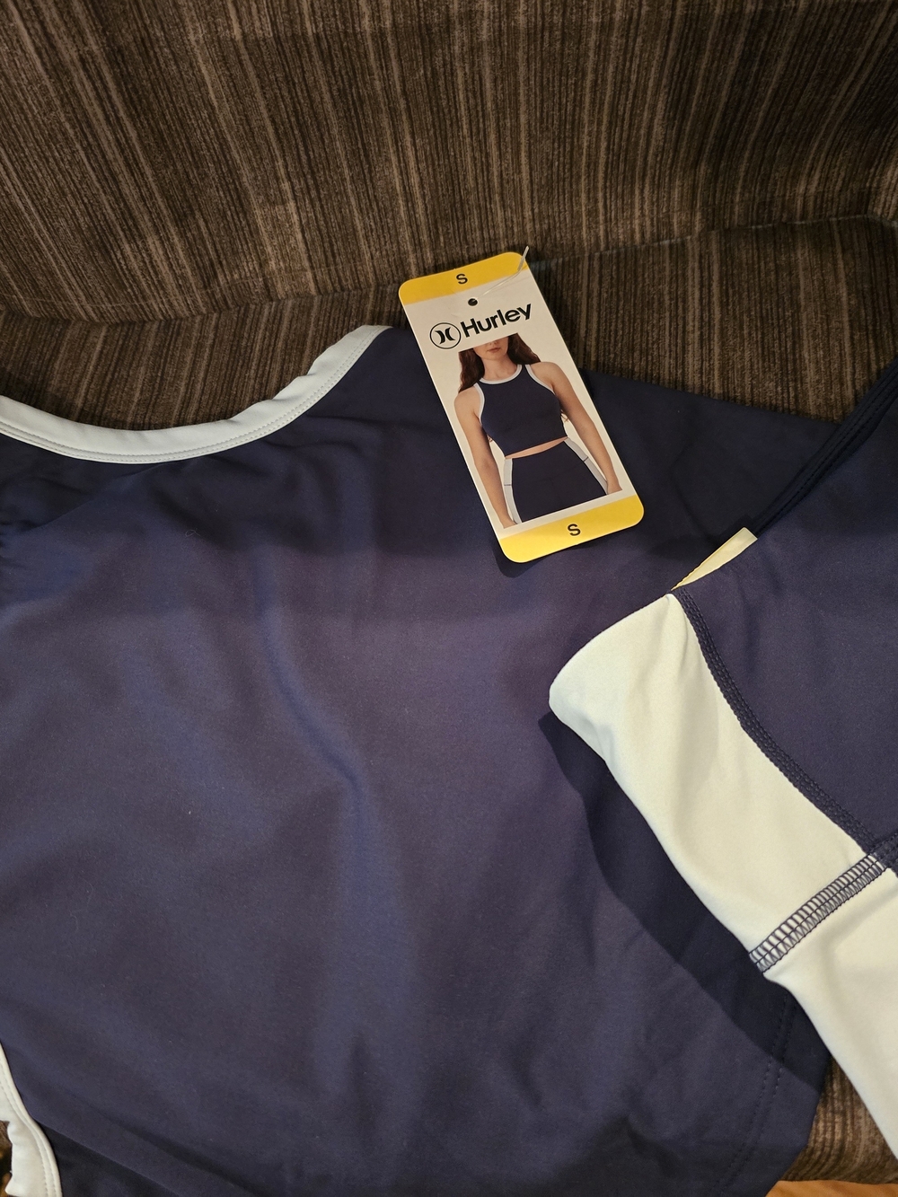 NWT Hurley Navy Crop Top and Bike Short Set with Light Blue Trim